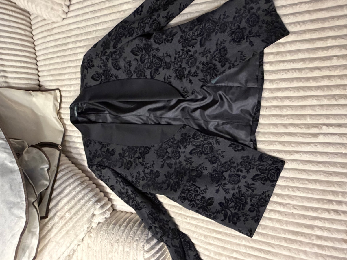 Men’s Floral Tuxedo Suit